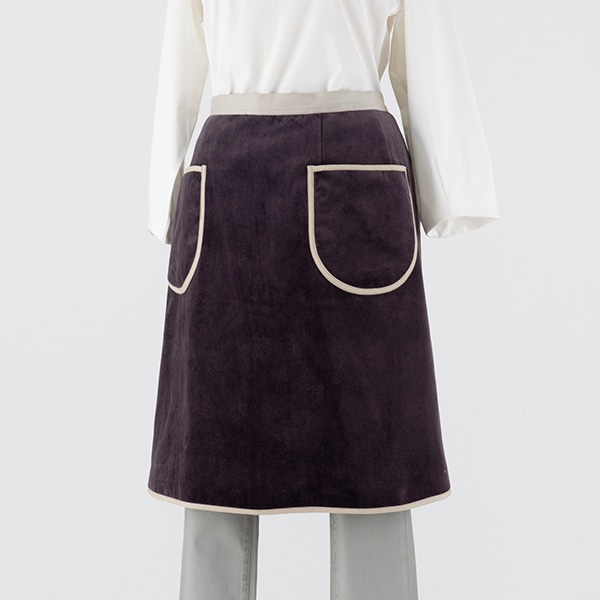 チャコールグレー